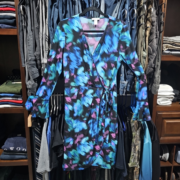 LONDON TIMES Pullover Wrap Dress Bell Sleeve Bottoms Size 10 Long Sleeve - Picture 13 of 14